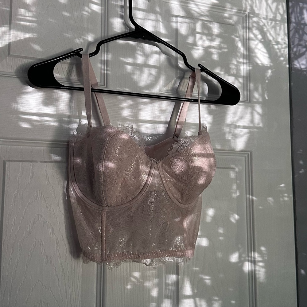 - [ ] Victoria Secret Corset Bustier Top